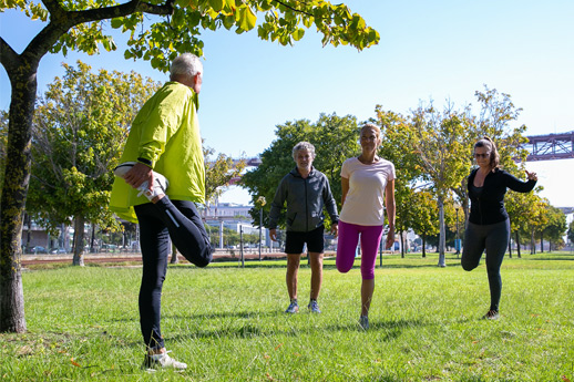 Gente haciendo deporte