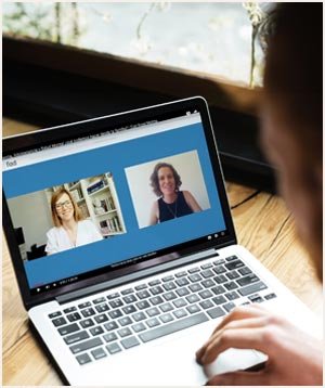 Imagen de videollamada en un portátil